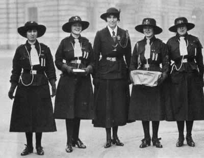 美国女童子军的创立者洛夫人在萨凡纳逝世（歷史上的今天.中國）