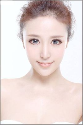 王曼妮的英文名