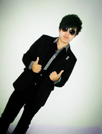 孔令基的英文名